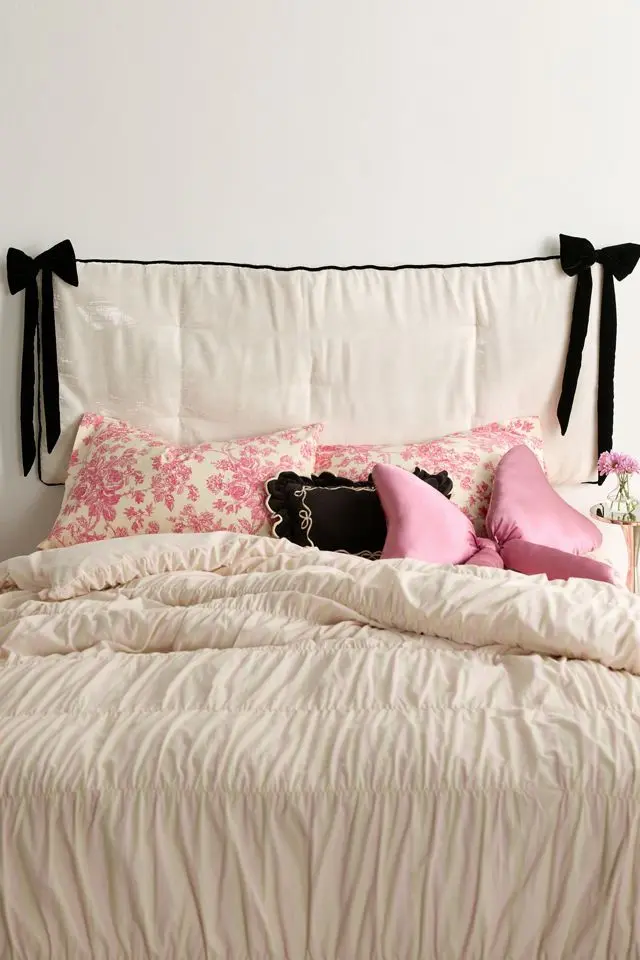 feminine bedroom